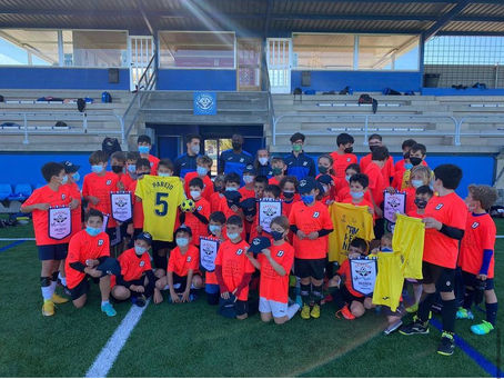 Descubre la Magia del Fútbol en el Campus de Pascua de la Academia Dani Parejo